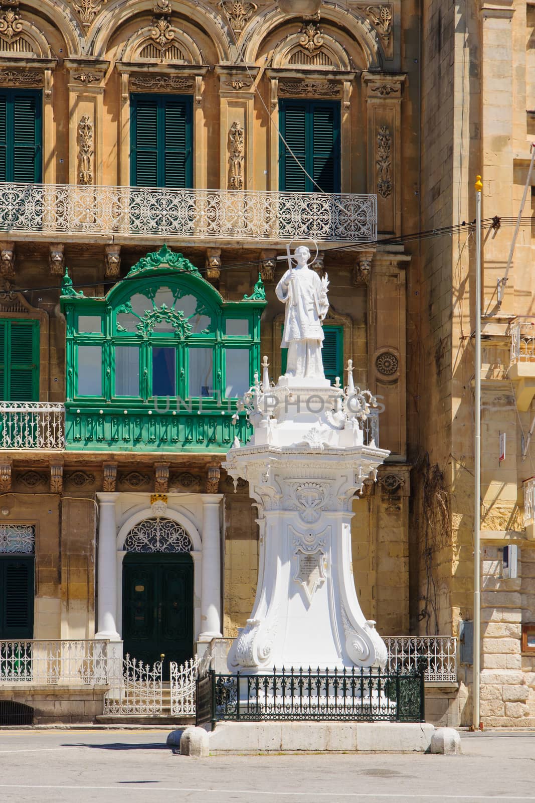 Birgu, Malta by RnDmS