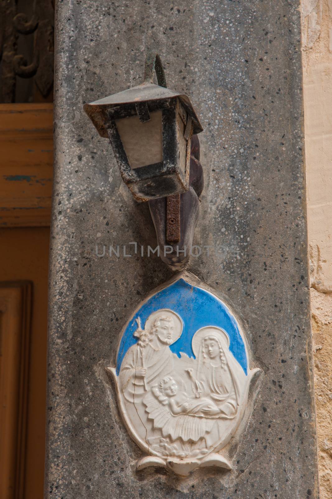 Icon and street lamp in the three cities, Malta
