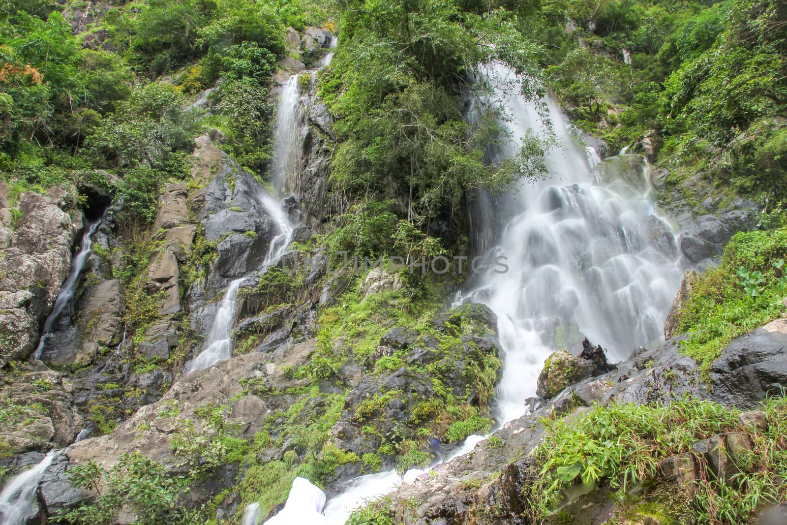 krok e dok waterfall ,khaoyai nationalpark,Saraburi,thailand.