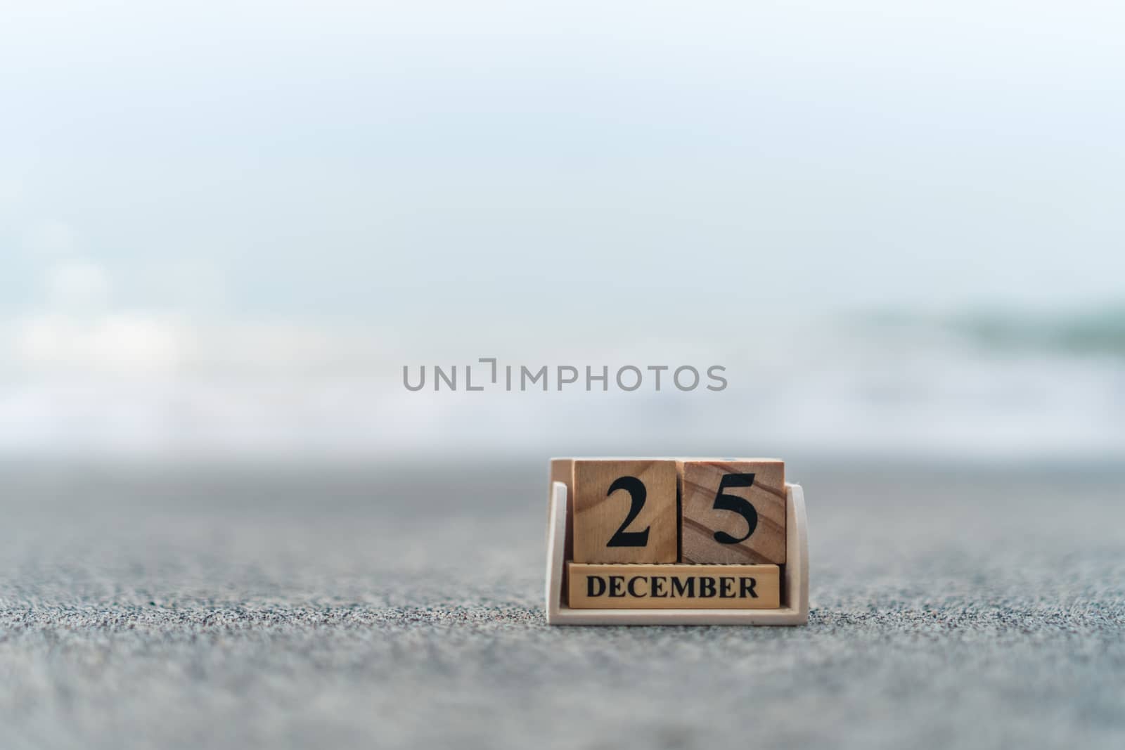 Wood brick block show date and month calendar of 25th December or Chritstmas day. by Suwant