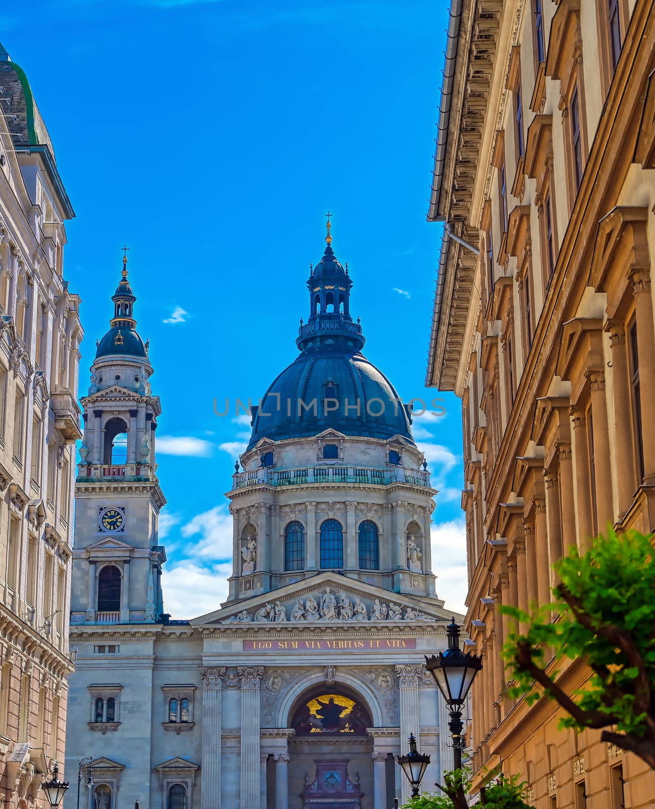 St. Stephen's Cathedral in Budapest, Hungary by jbyard22