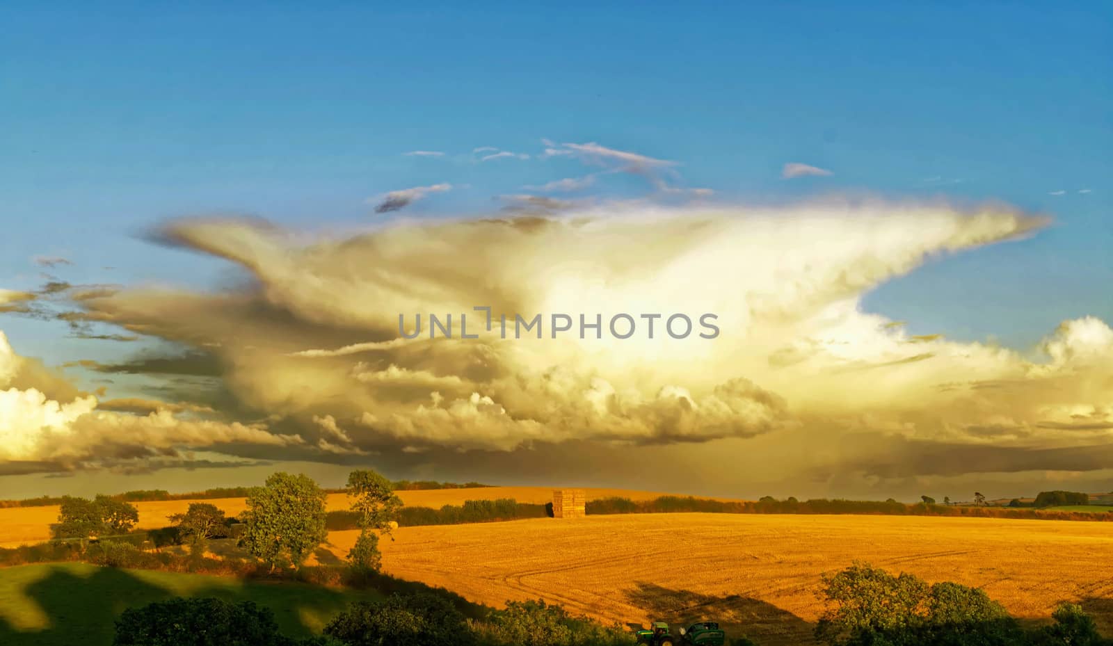 Both Panoramic and some more detailed images of beautiful country scenes.