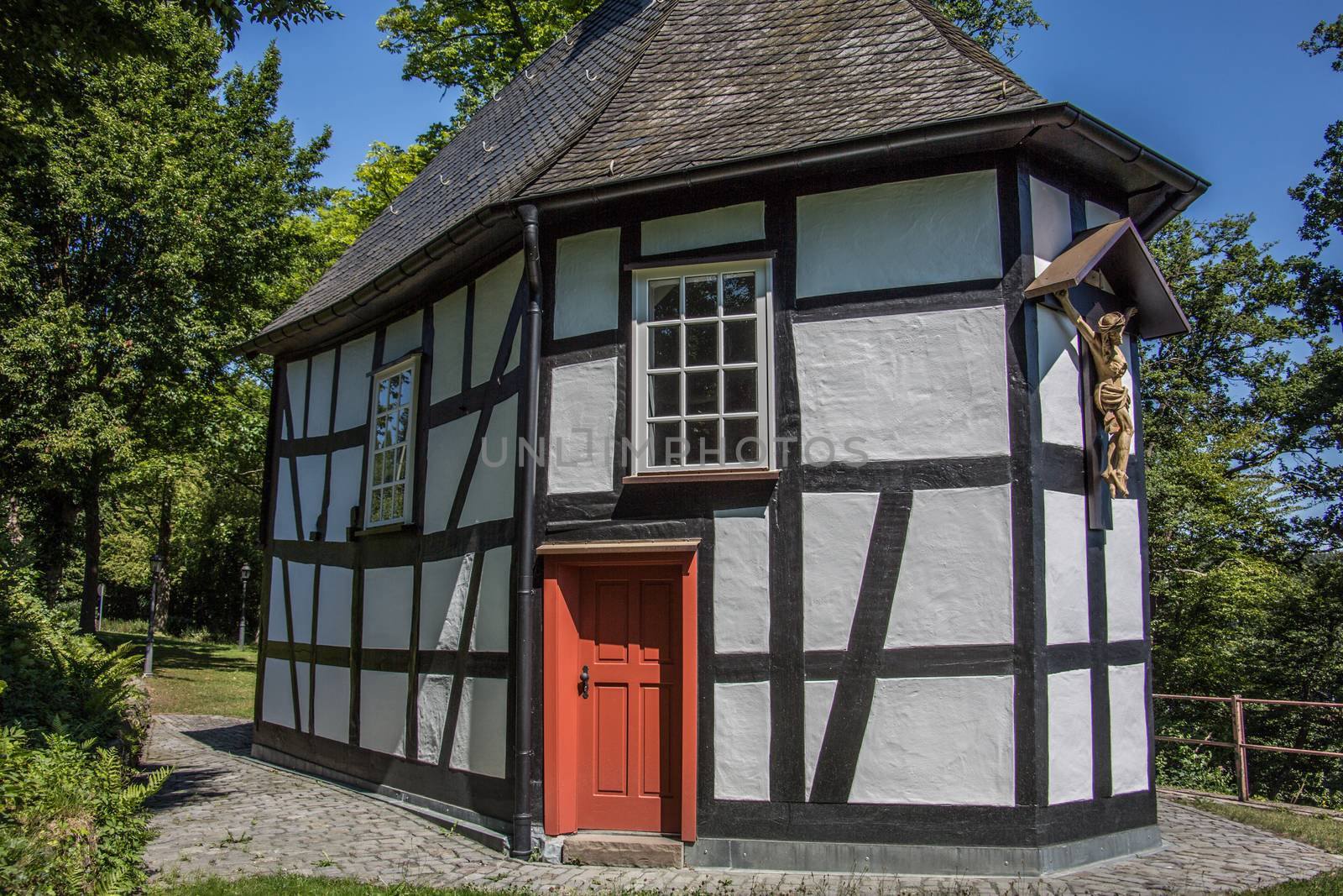 Half-timbered Heisterkapelle in Wissen