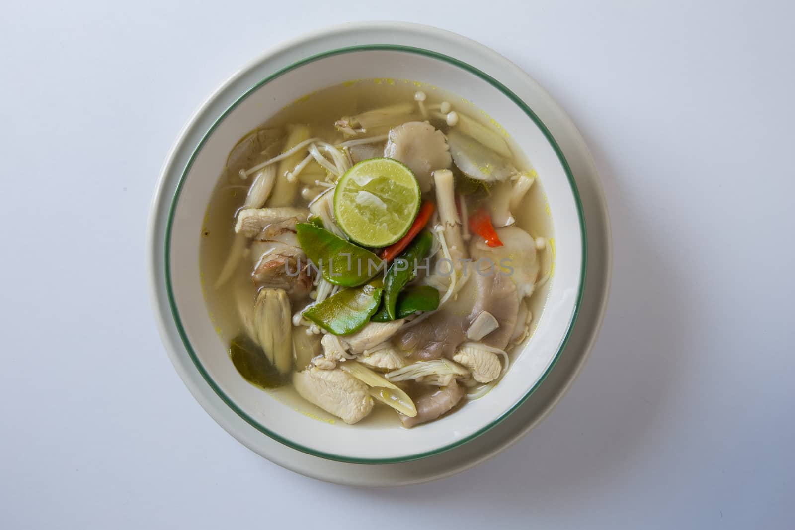 Famour Thai Food : Spicy Tom Yum Soup