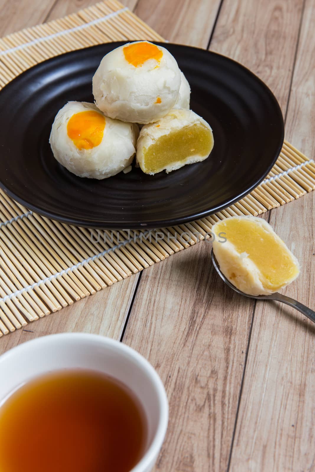 Sweet traditional Chinese cake for any occasion.