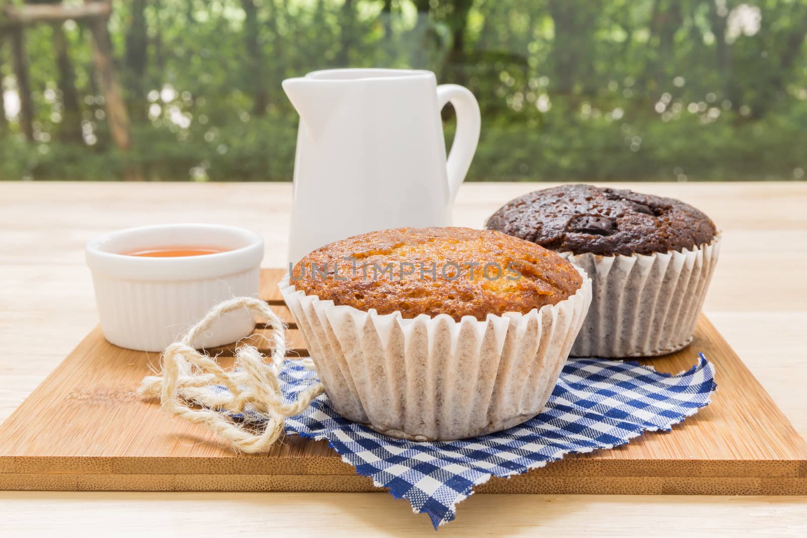 Freshly made cupcake for tea break.