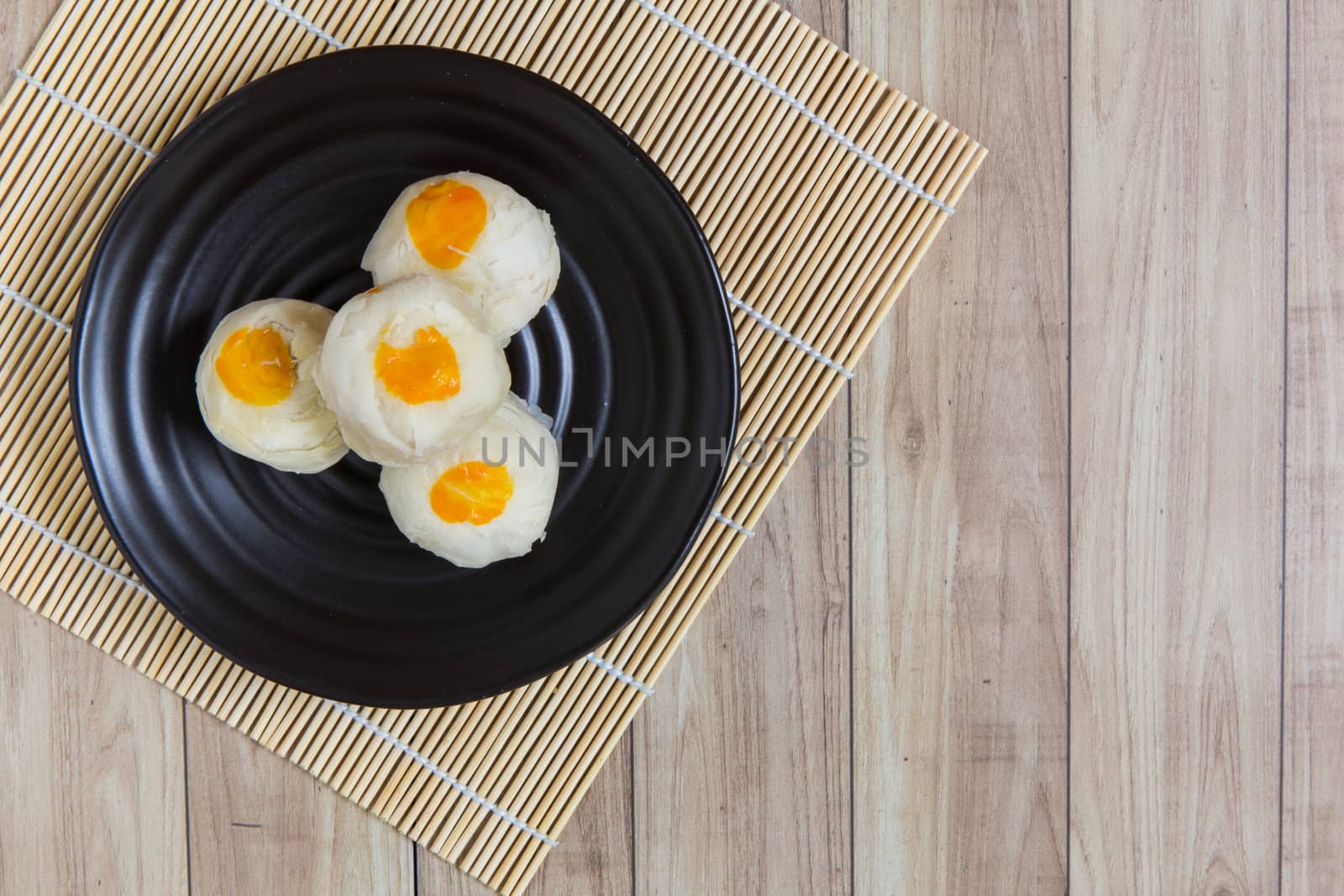 Sweet traditional Chinese cake for any occasion.
