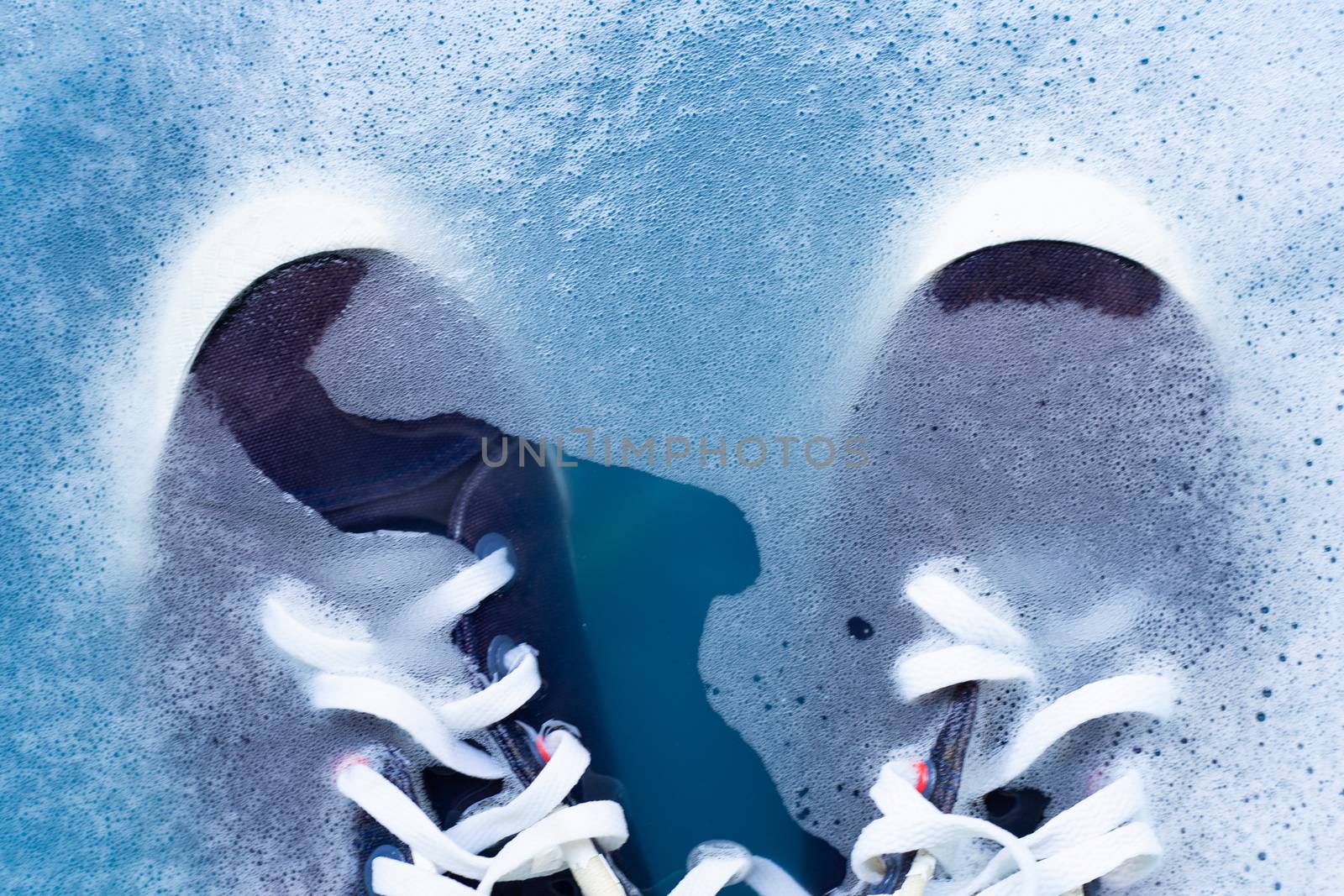 Soak a shoe before wash and clean