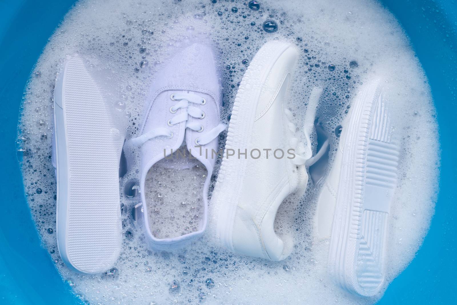 Soak shoes before washing. Cleaning Dirty sneakers.