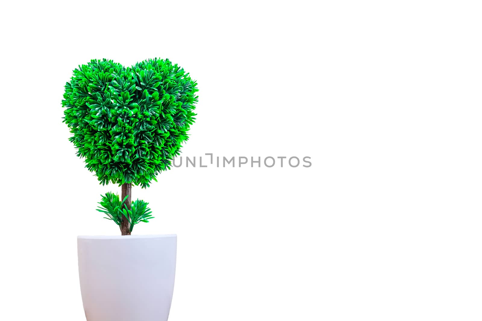 heart shape tree by Nawoot