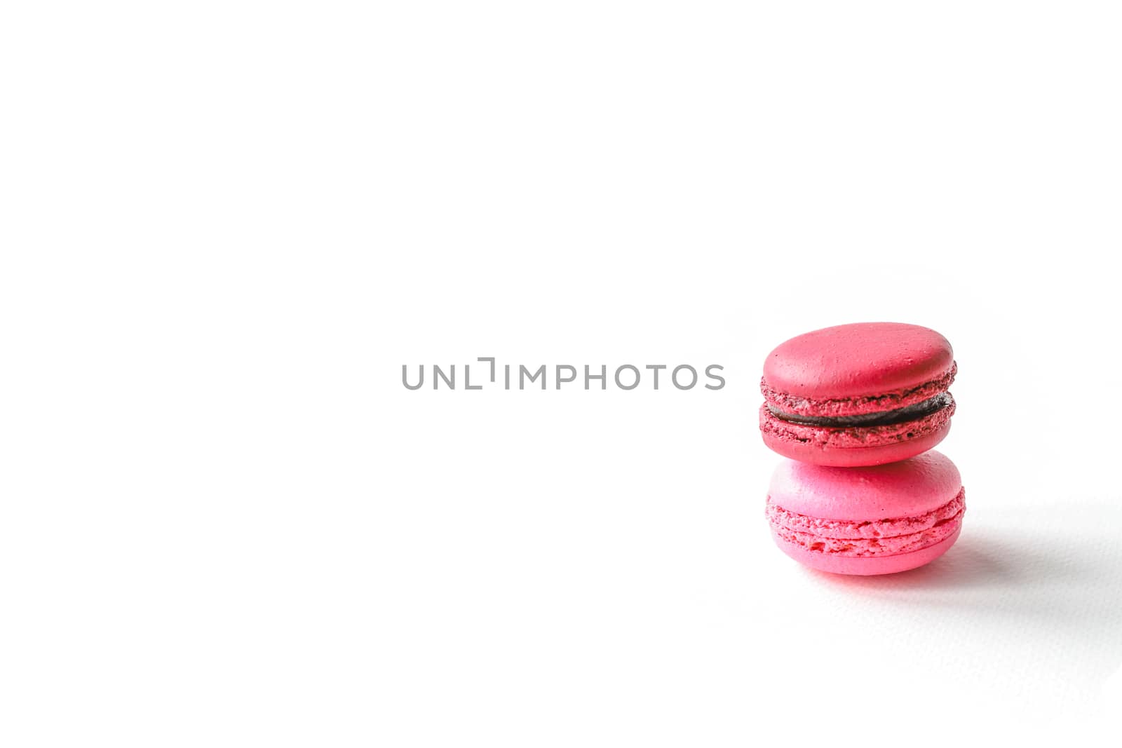 colorful macaroons by Nawoot