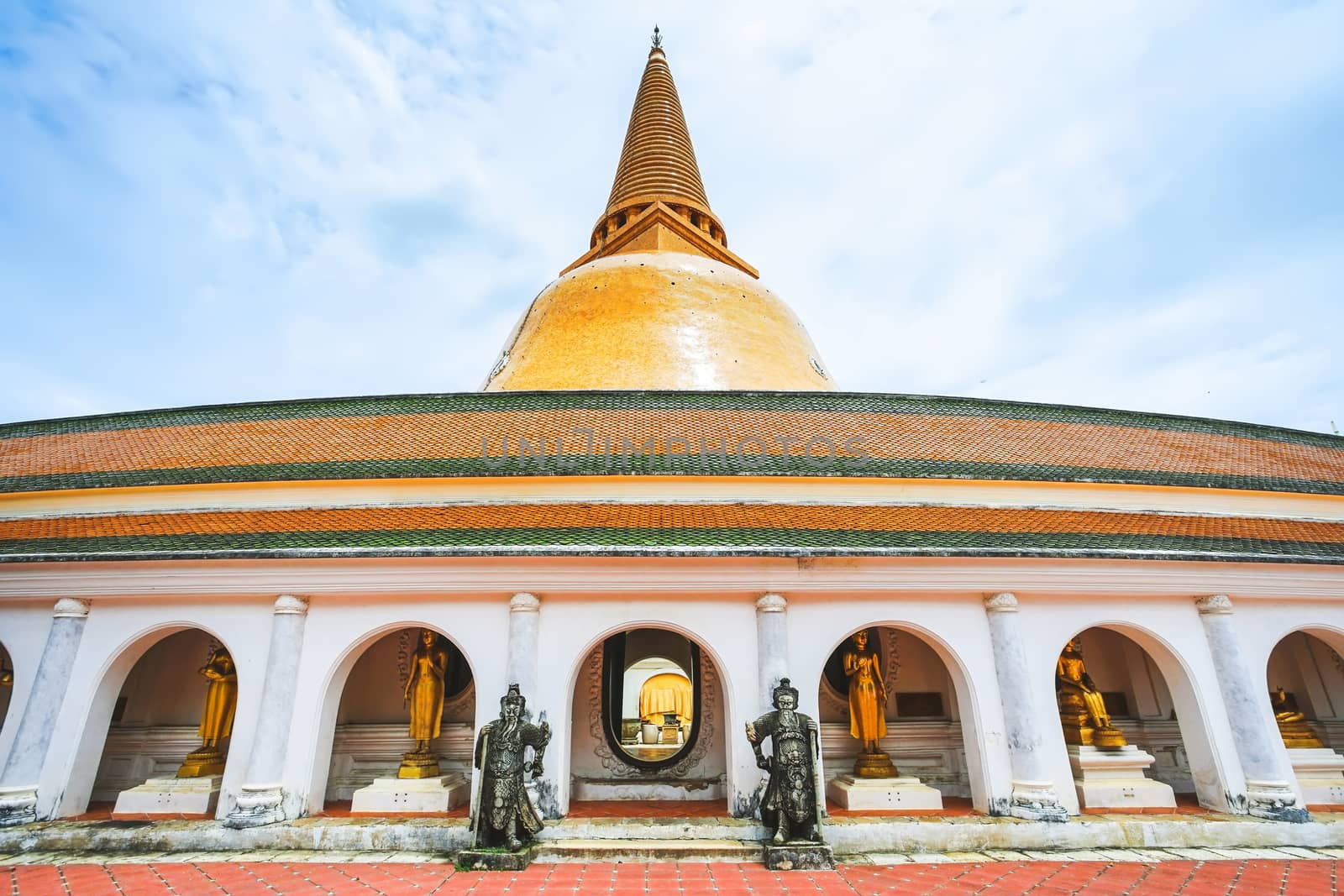 The tallest Stupa in Thailand Phra Pathomchedi in Nakhon Pathom Province, Thailand.