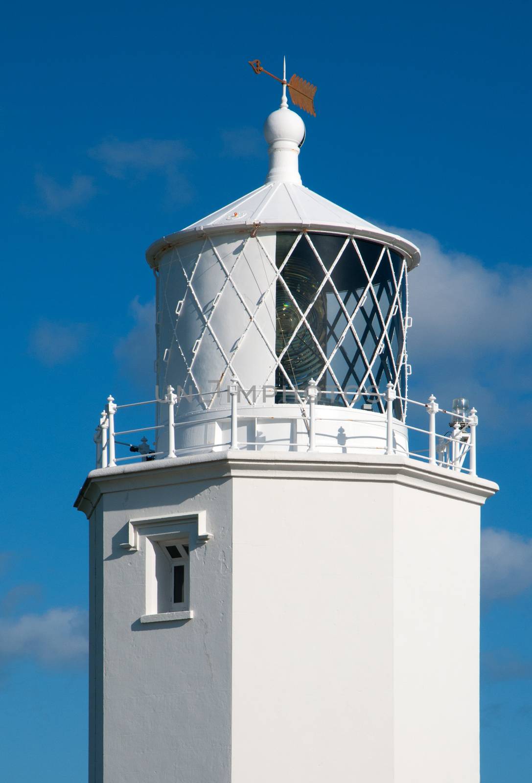 Lizard Point Lighthouse by TimAwe