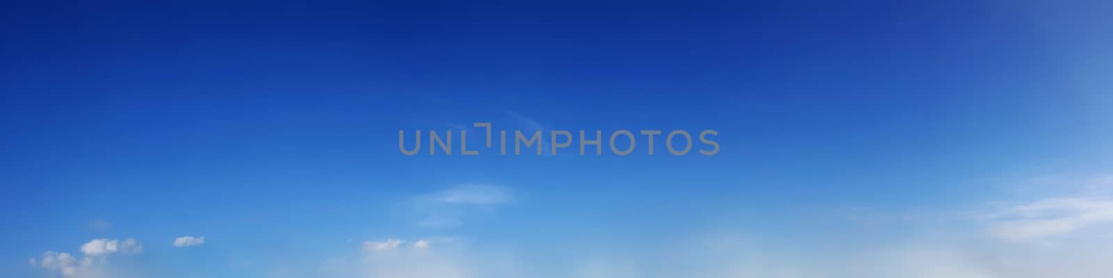 Panorama sky with cloud on a sunny day. Beautiful cirrus cloud.