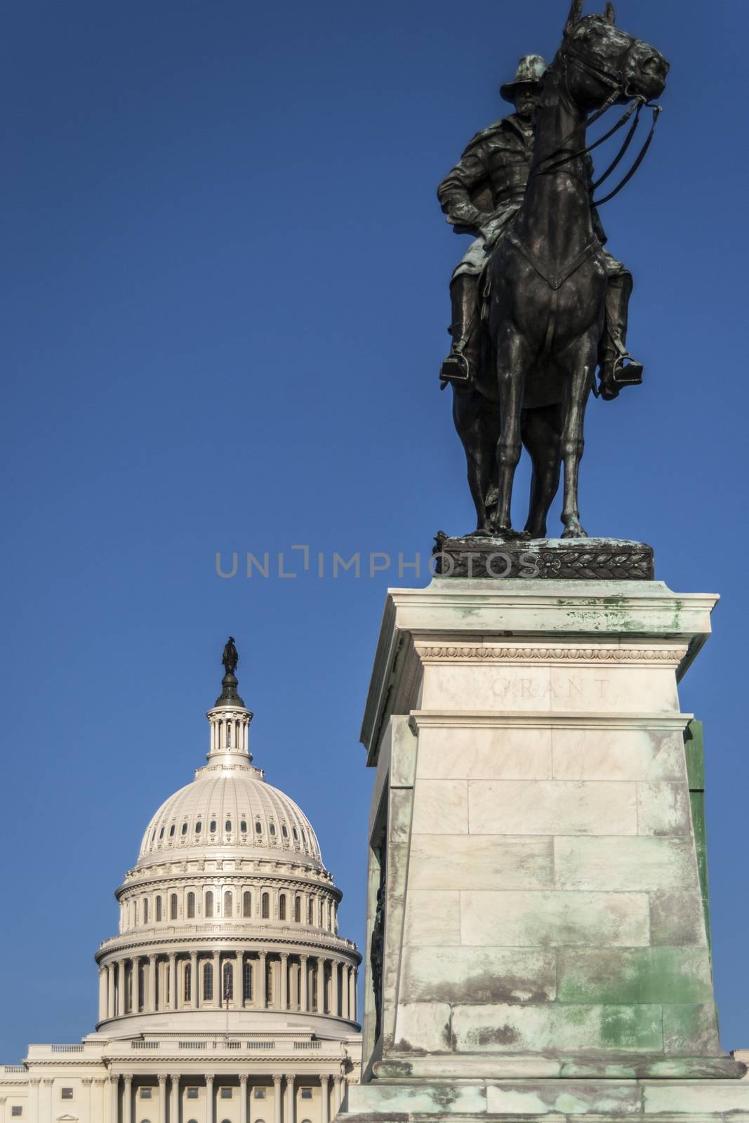 General Ulysses Grant statue in front of US capitol, Washington DC.