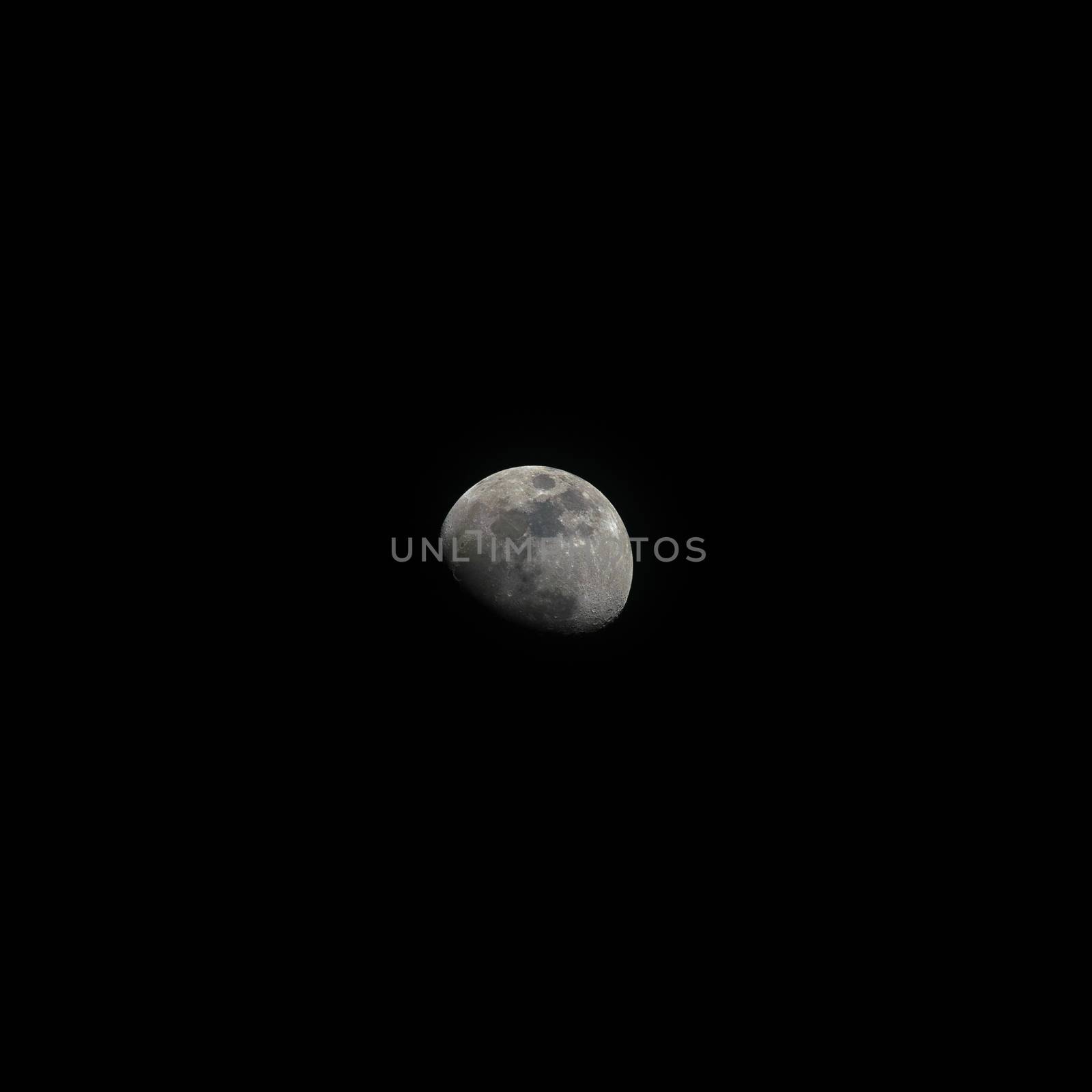 The moon on 21 Dec 2015 18:21 by PongMoji