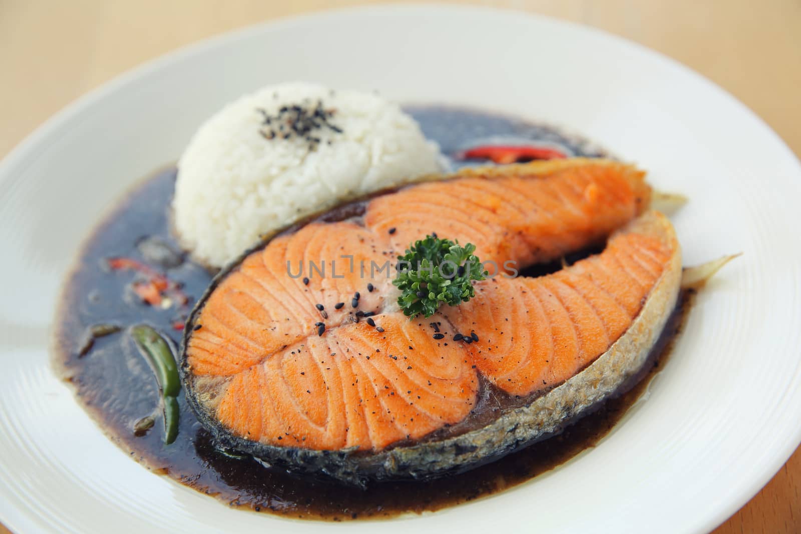 salmon black paper with rice by piyato