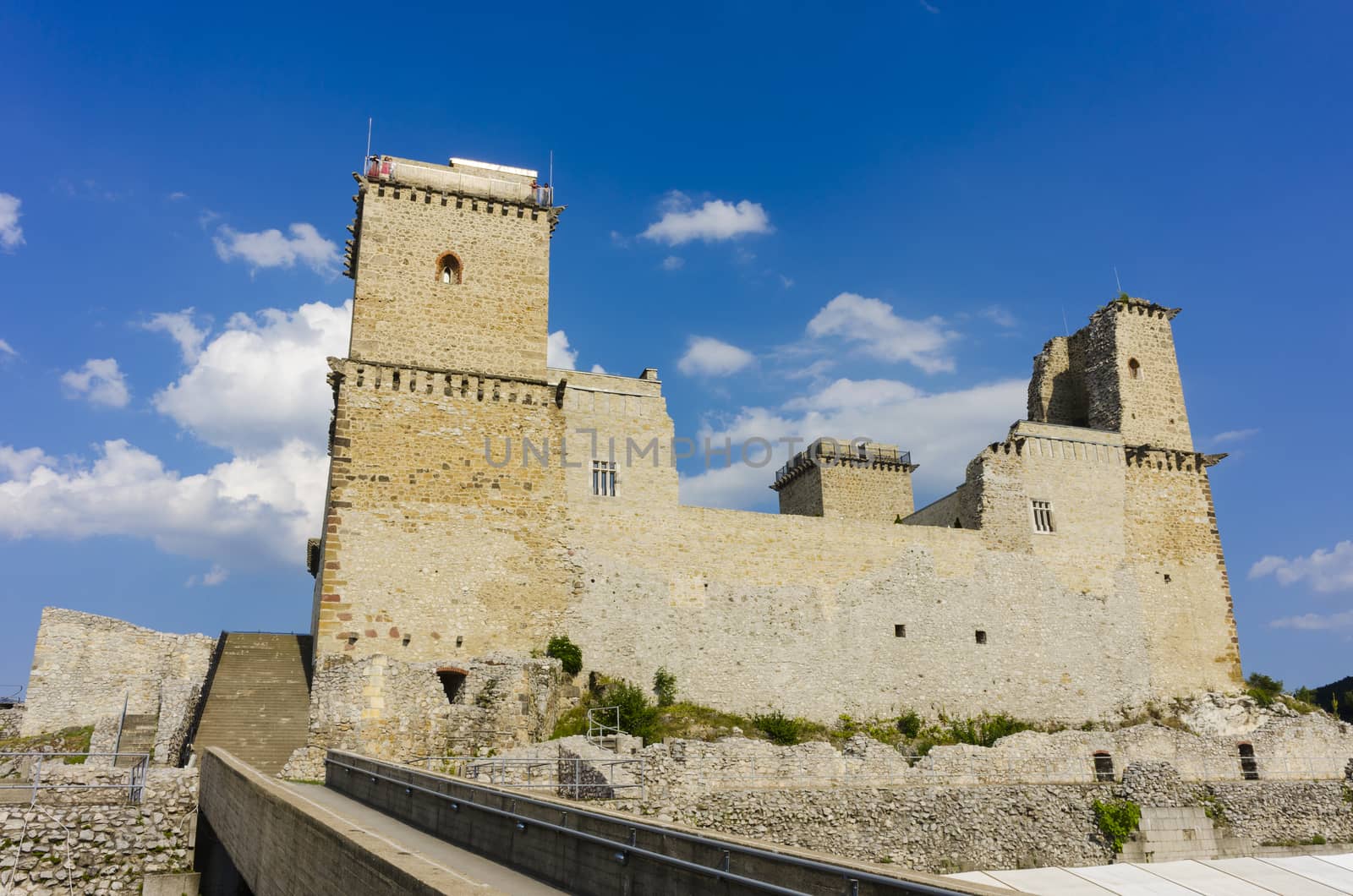 Diosgyor castle of Miskolc by fyletto