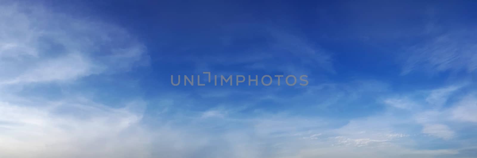 Panorama sky with cloud on a sunny day. Beautiful cirrus cloud.