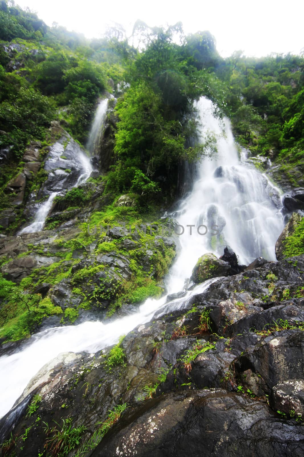 krok e dok waterfall saraburi in Thailand is a beautiful waterfall.