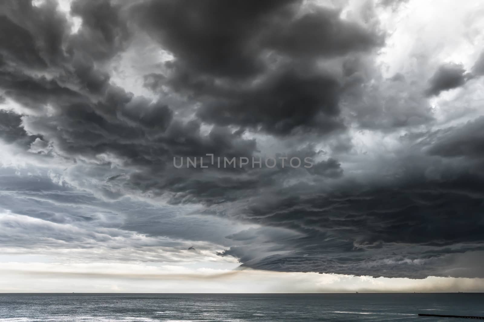 Dramatic Seascape by germanopoli