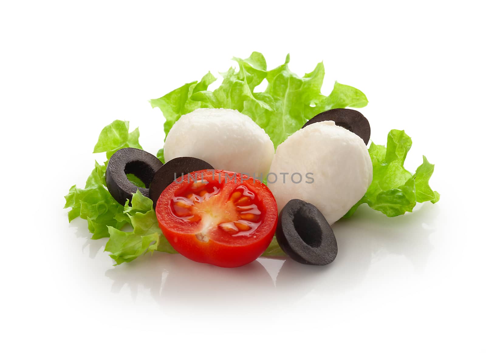 Mozzarella with tomato, black olives and green lettuce by Angorius