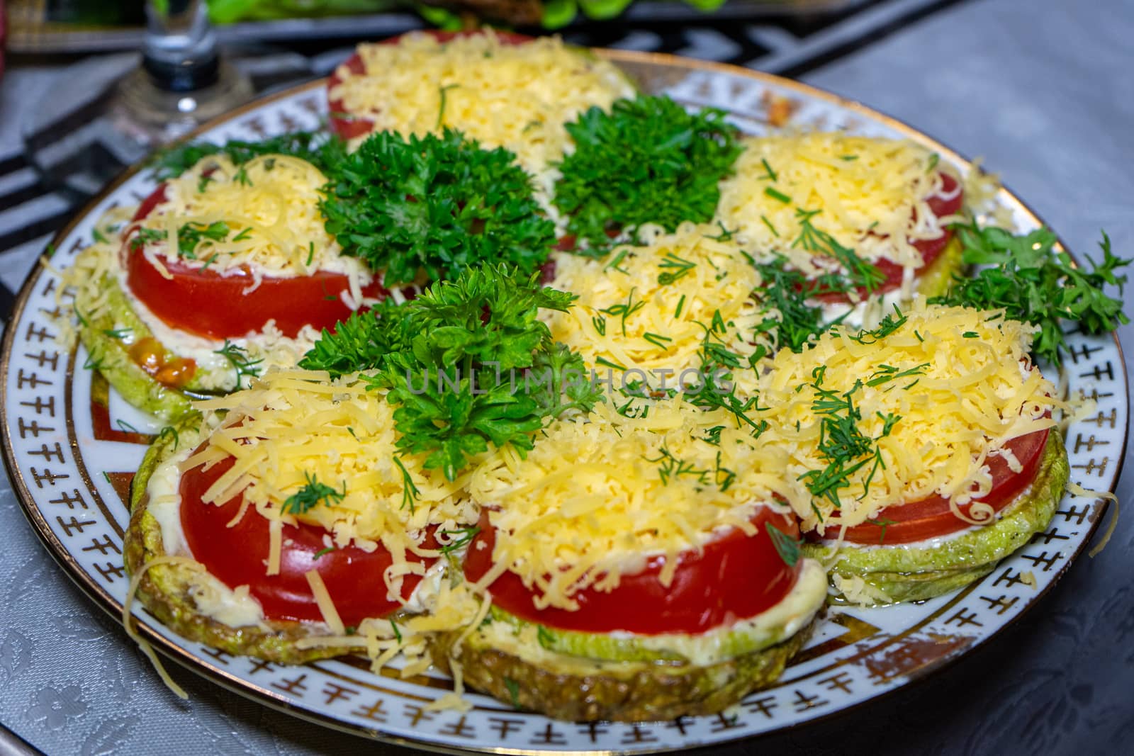 Delicious sandwiches with zucchini, tomatoes and cheese