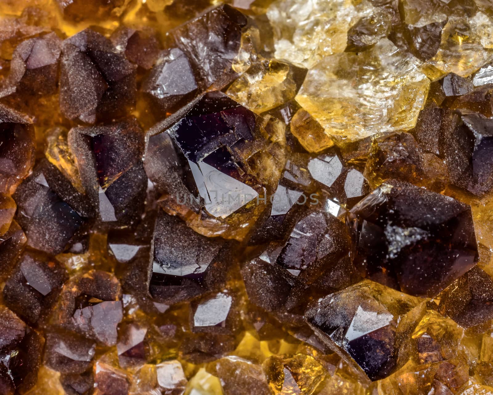 Macrophotography of crystals from quartz (smoke-quartz) by geogif