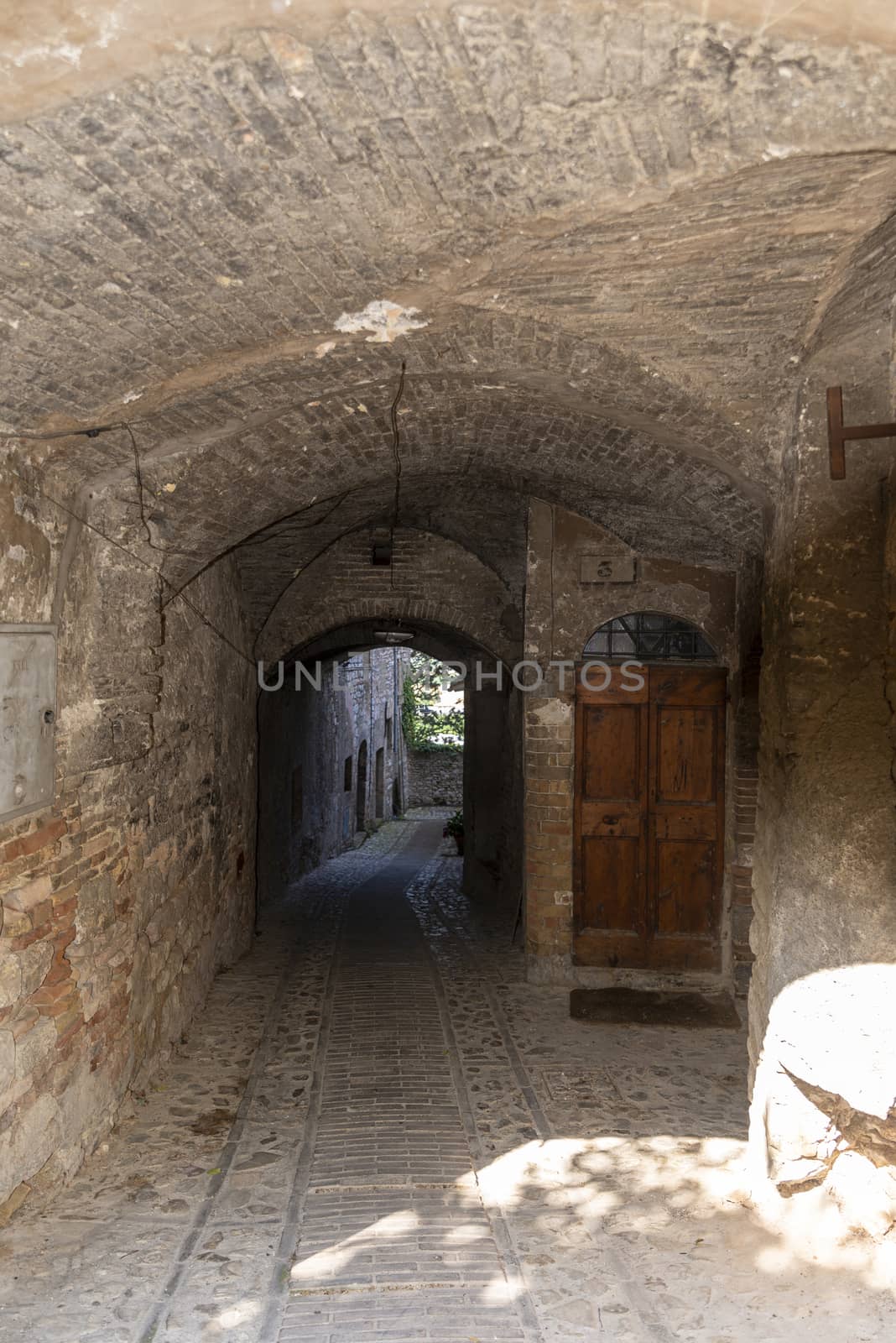 architecture in the alleys of the town of spello by carfedeph