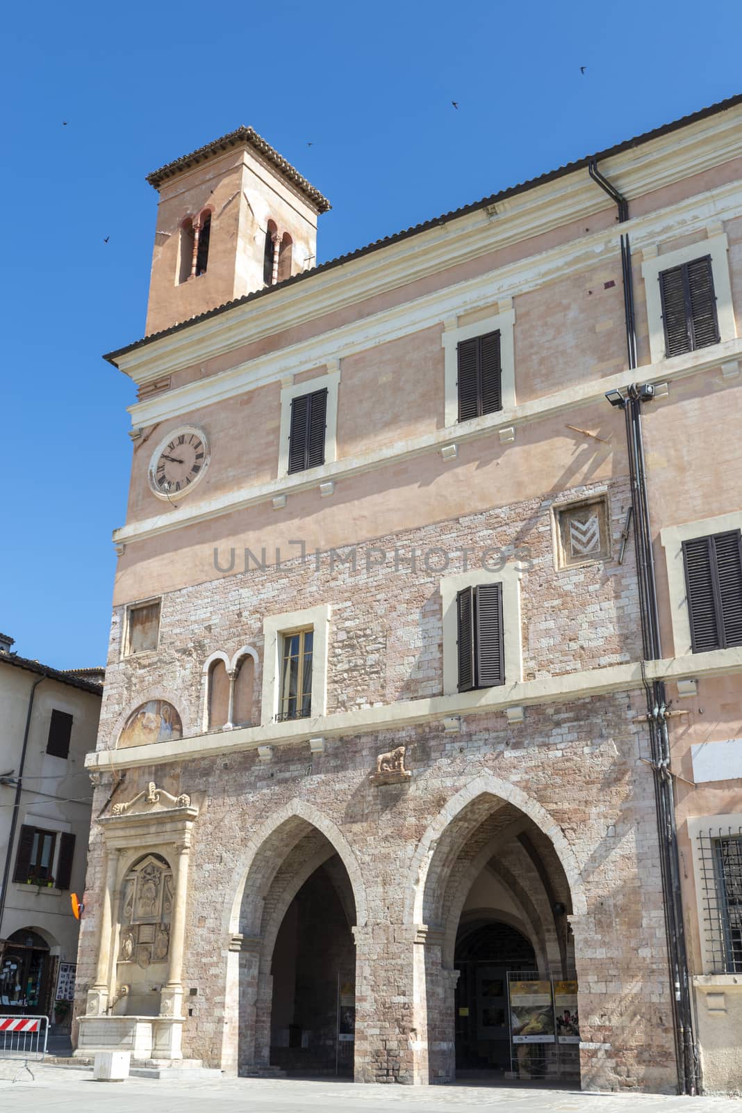 small square in front of the church of san lorenzo of spello by carfedeph