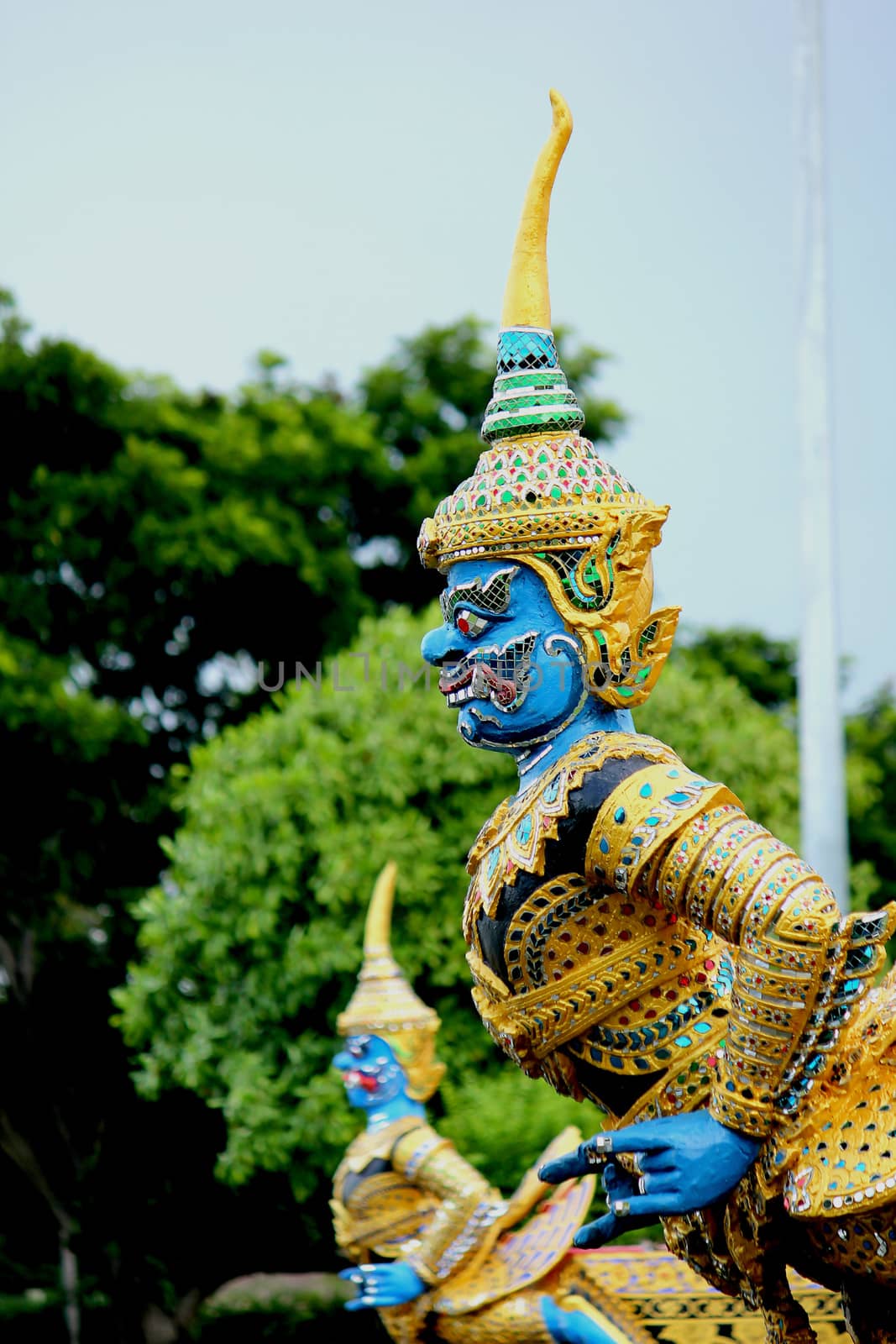 The giant carved on the ship. Used to decorate the identity of Thai boats.