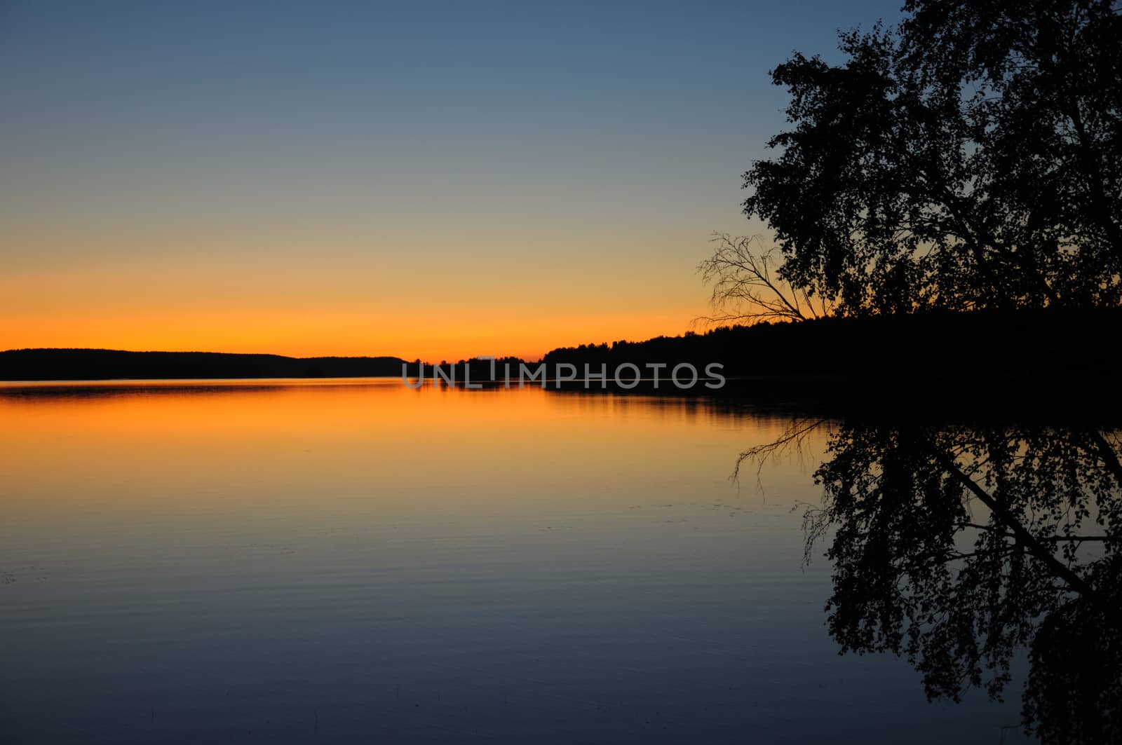Quiet Karelian sunset by nemo269