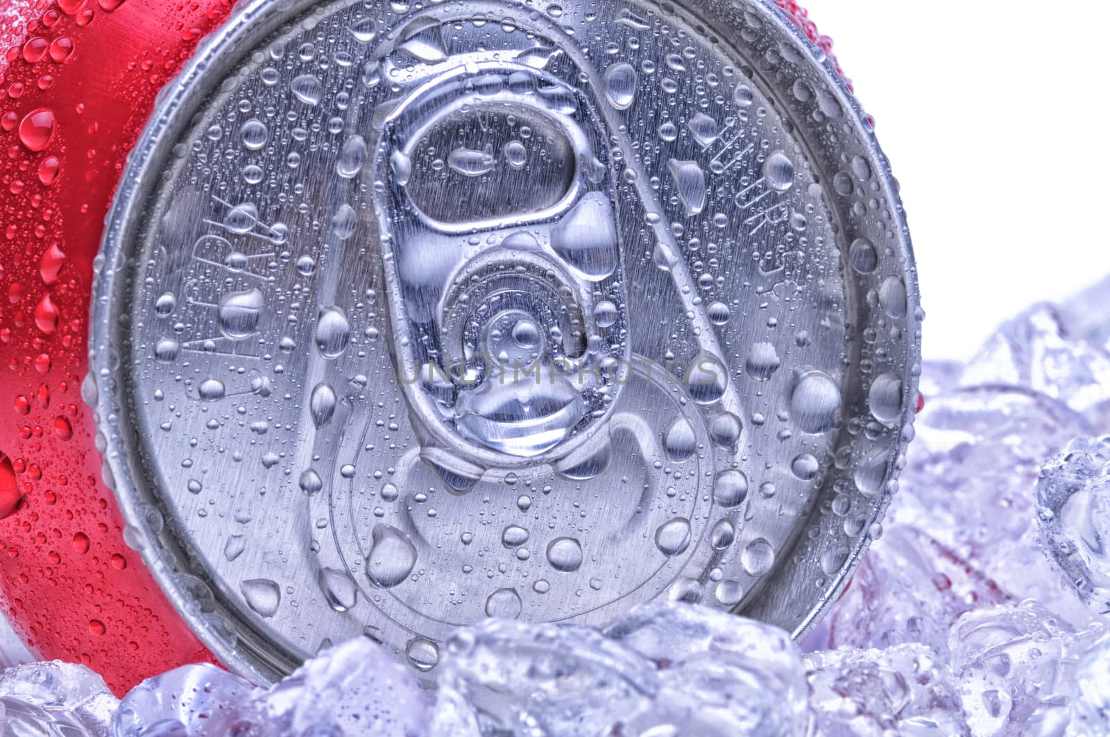 Close Up of Soda Can by sCukrov