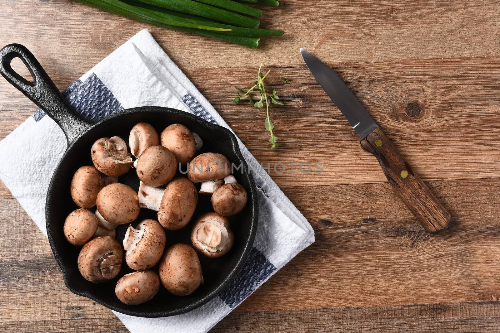 Preparing to Sautee Mushrooms by sCukrov