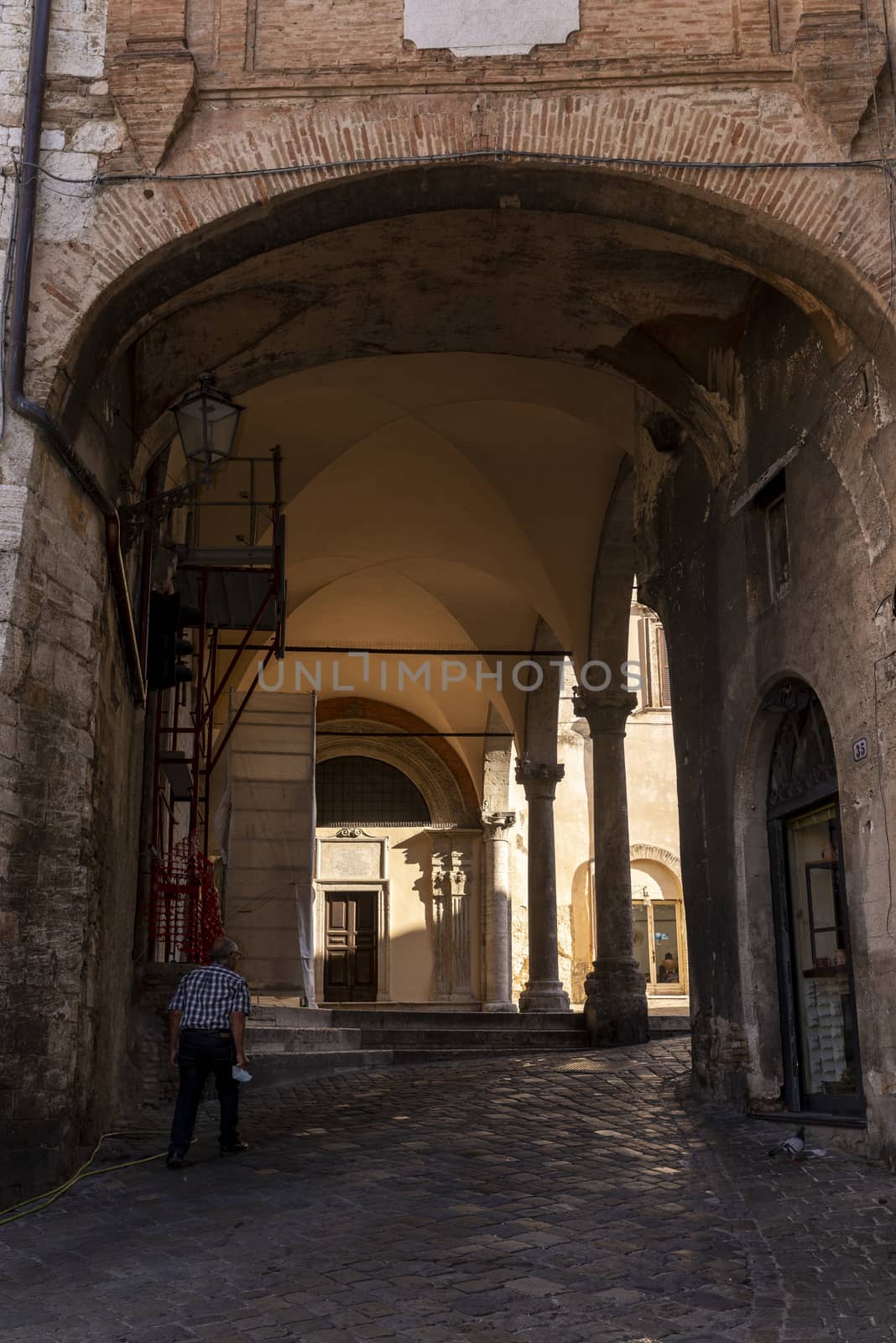 architecture of buildings and alleys in the country of Narni by carfedeph