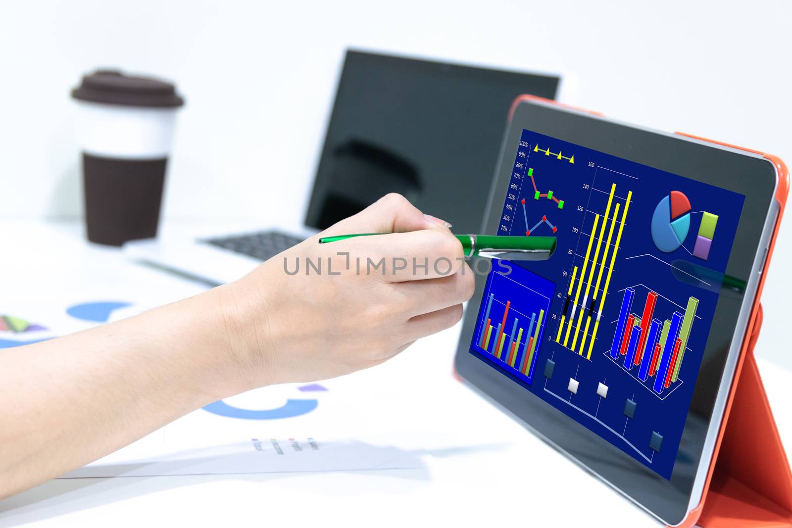 Graph analysis with the company's successful business tablets