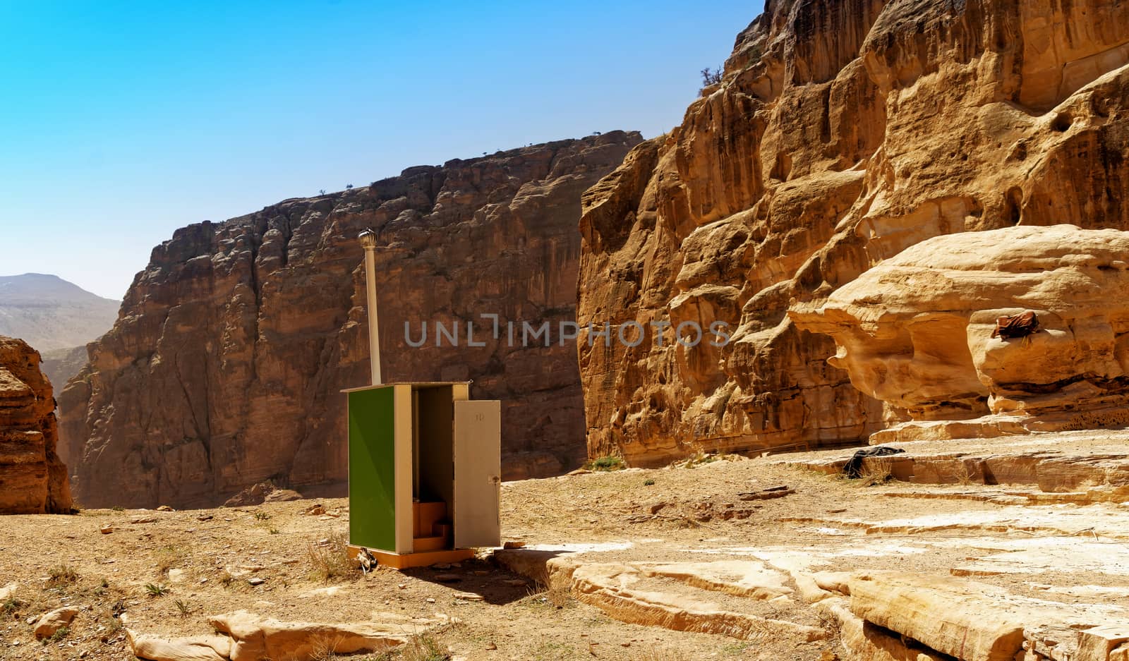 Mobile toilet facilities set up for tourists on the way to the big monument Ad Deir in Petra, Wadi Musa, Jordan by geogif