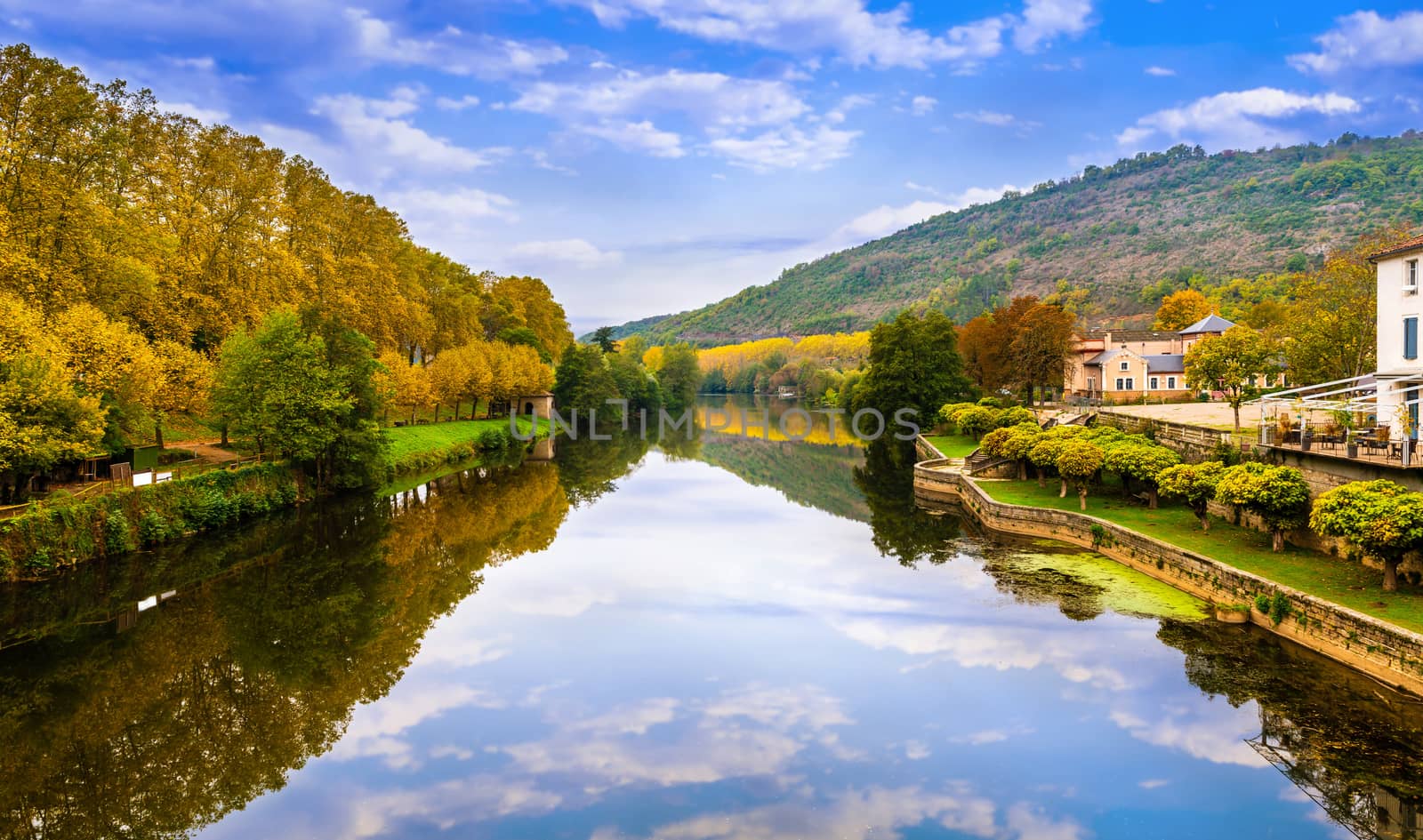 l'Aveyron in Saint-Antonin-Noble-Val, Occitanie, France by Frederic