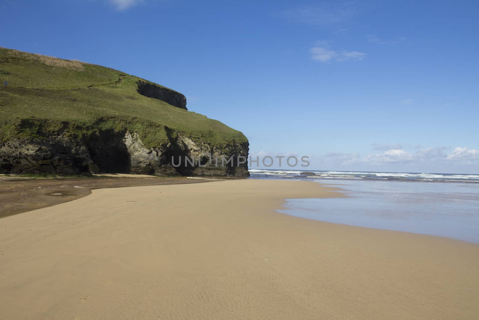 Empty Bedruthan Beach by magicbones