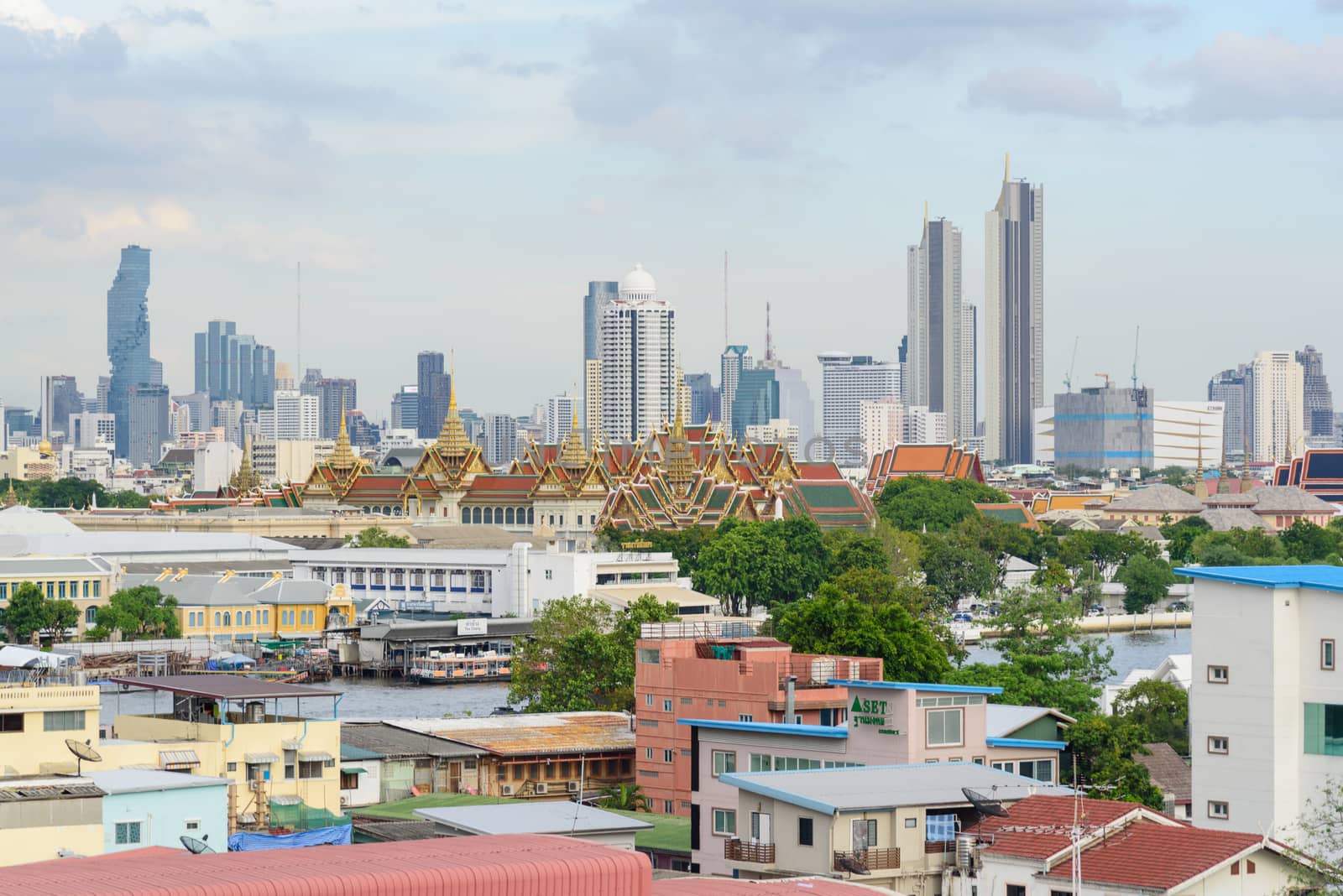 Bangkok , Thailand -  19 june, 2020 : High view of Thailand Grand Palace in the city