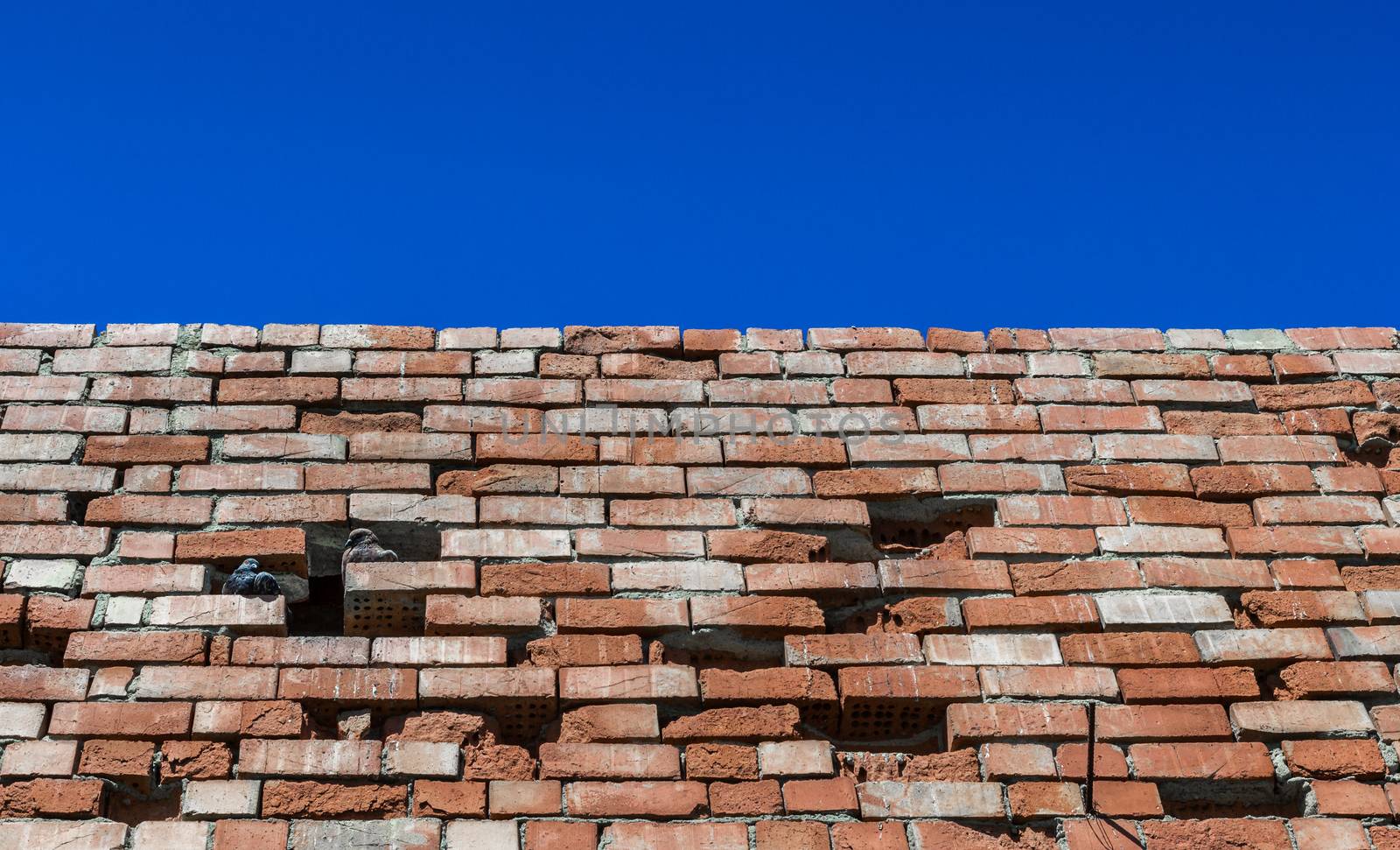 Wall and sky by germanopoli