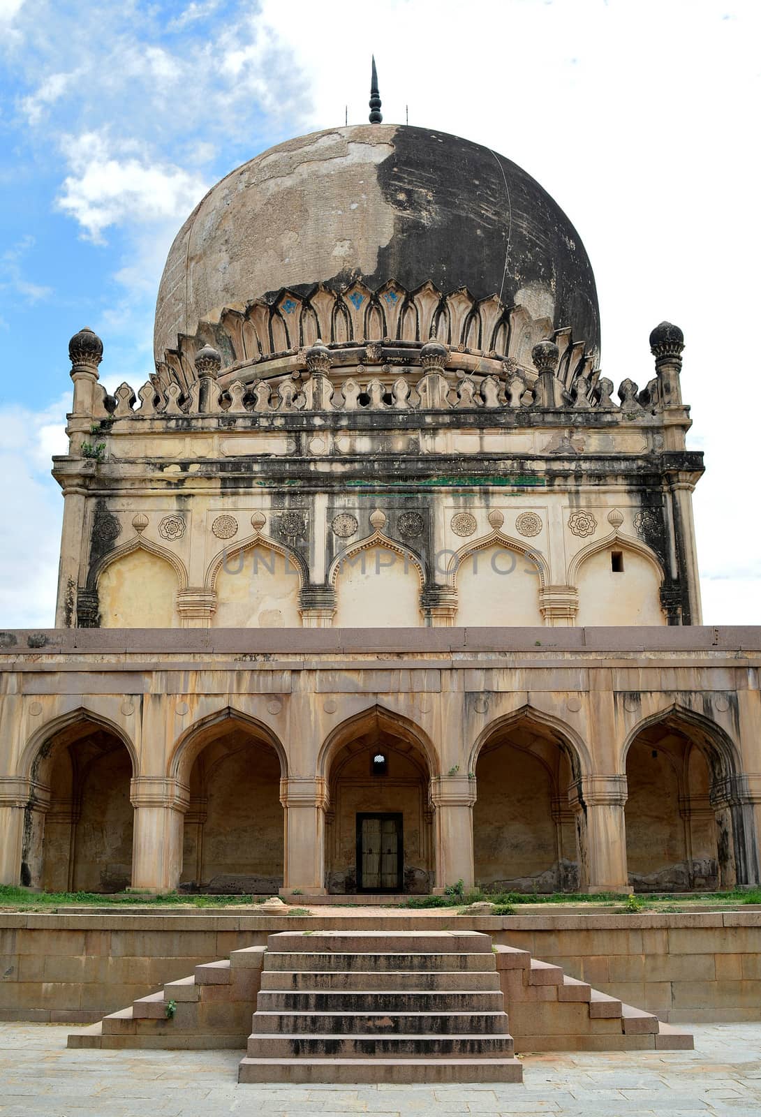 The Qutb Shahi Tombs are located in the Ibrahim Bagh, close to the famous Golconda Fort in Hyderabad, India. They contain the tombs and mosques built by the various kings of the Qutb Shahi dynasty.