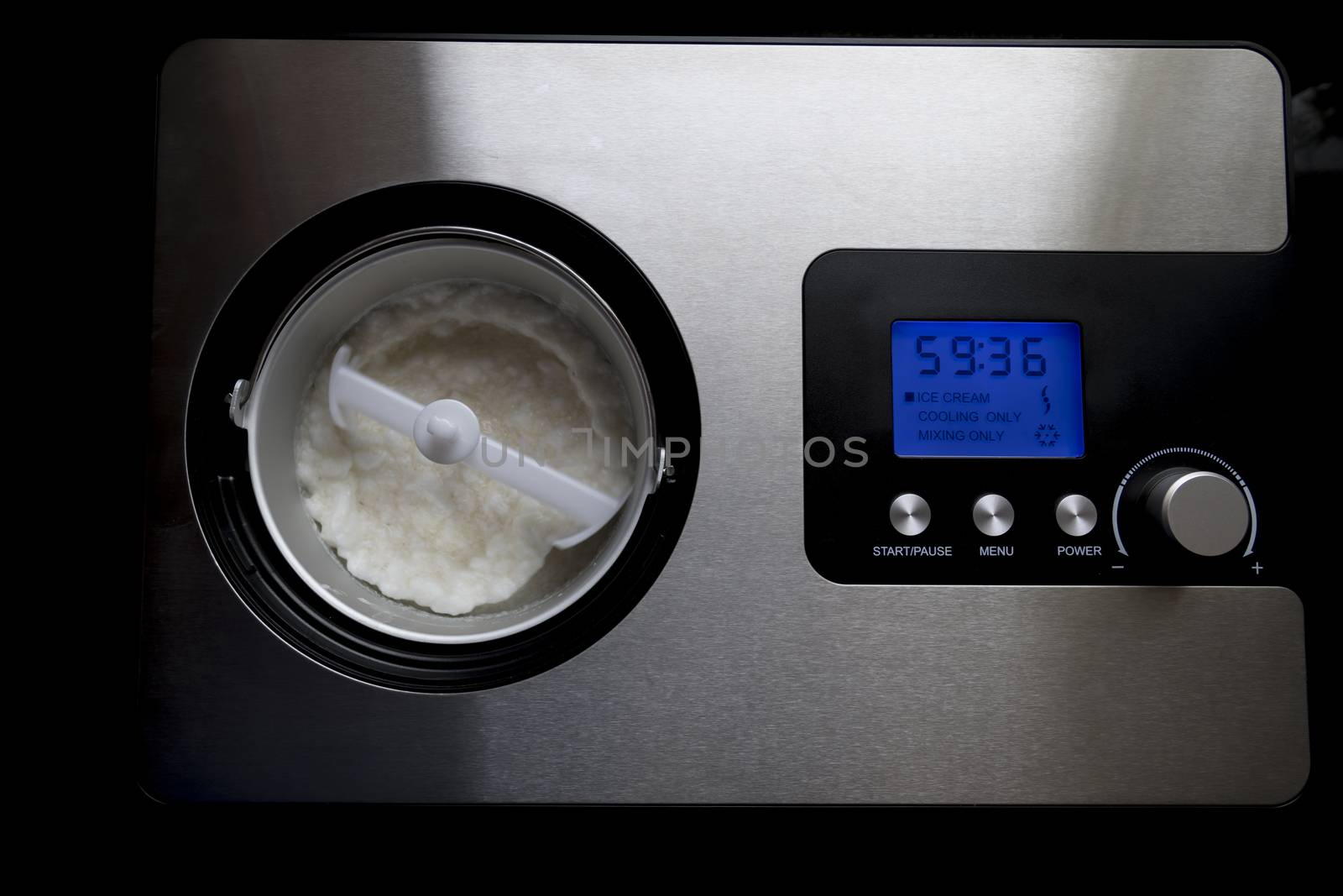 Top view of Ice Cream and Sorbet Maker with ice cream and the digital timer