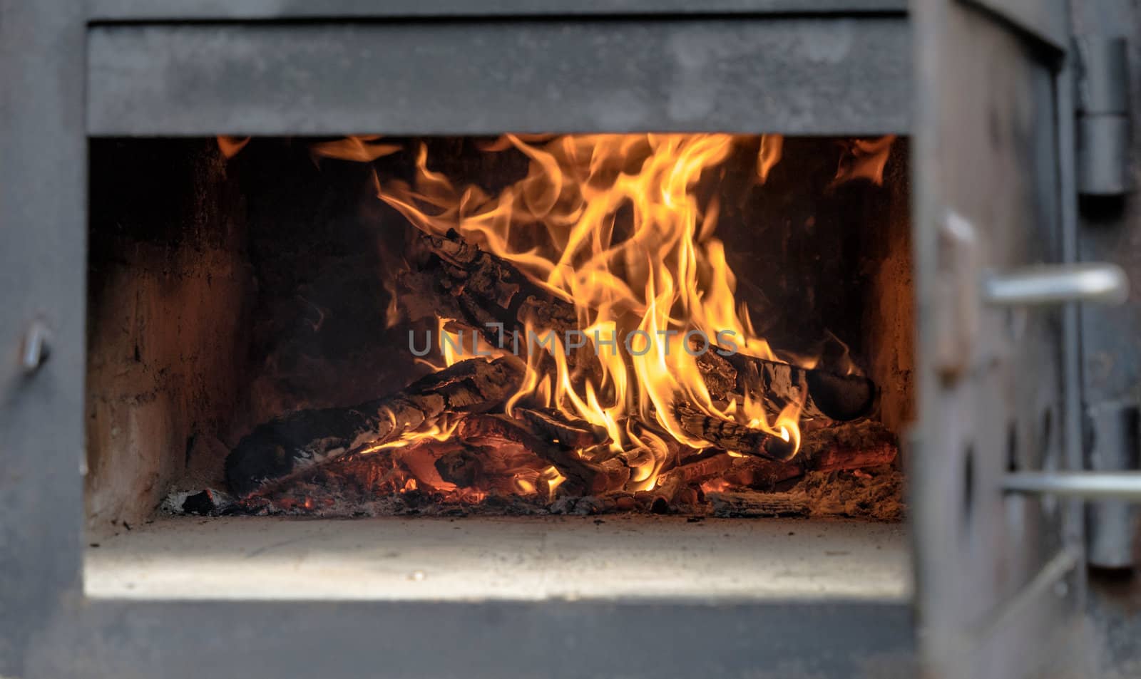 open, fire, fireplace, heat, heating, burn, place, high, yellow, flame, flames, log, wood, buschwood, element, natural, snug, orange, smoke, holiday, spark, glow, winter, background, wallpaper, detail, campfire, abstract, interior, hot, home, black, romantic, firewood, furnace, red, oven, stove, light, bright, fuel, warm, closeup, energy, combustible, design, ash, blazing, fireside by geogif