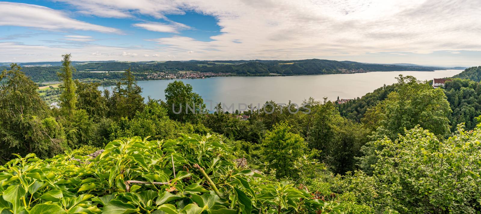 On the wonderful long-distance hiking trail, Seegang on Lake Constance, Germany