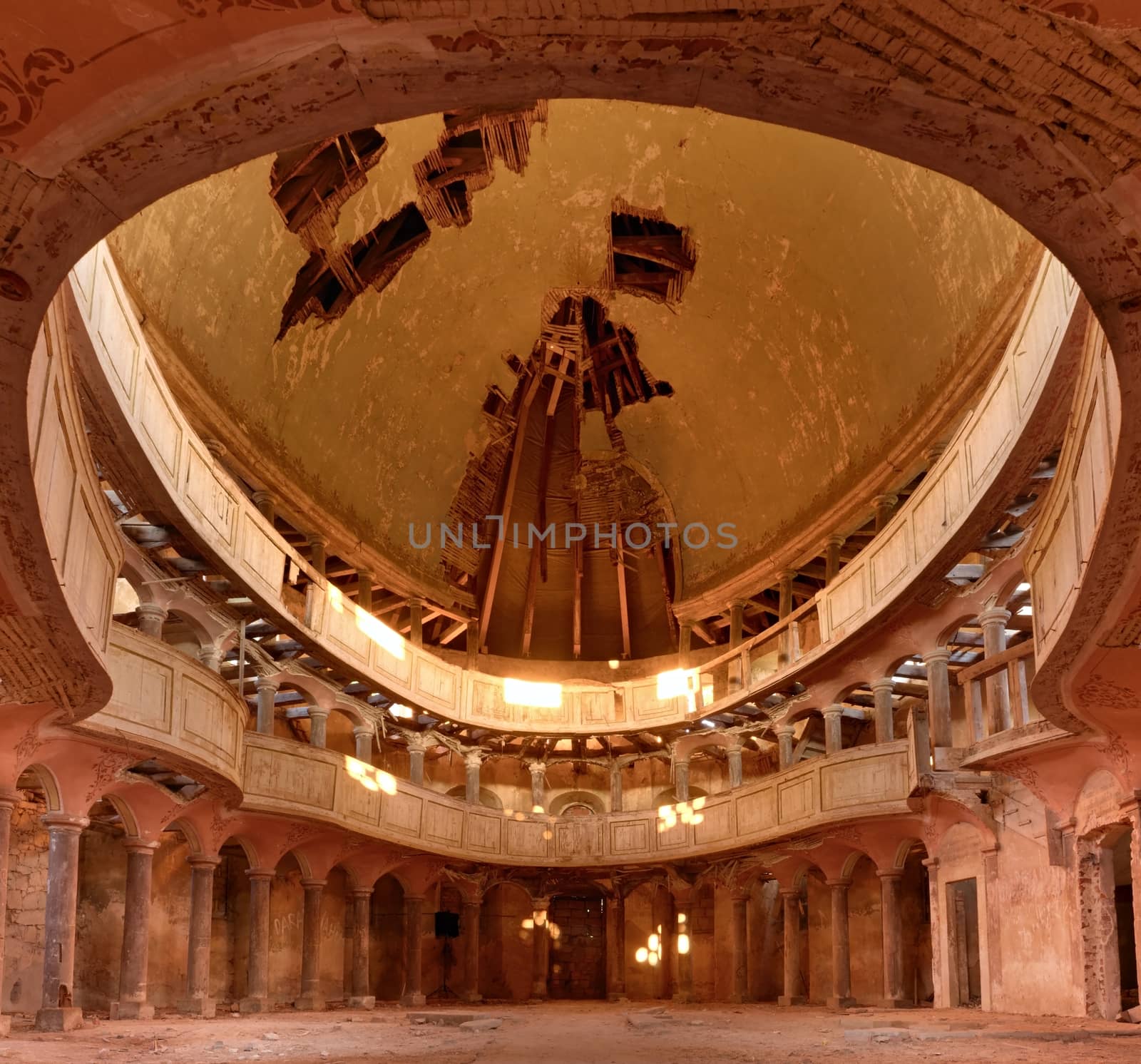 Abandoned church . Sunlight from the window of an abandoned temple under the dome