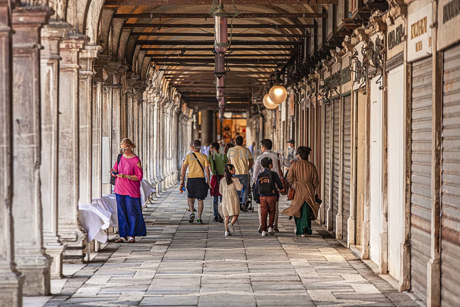 Arcades in Venice by pippocarlot