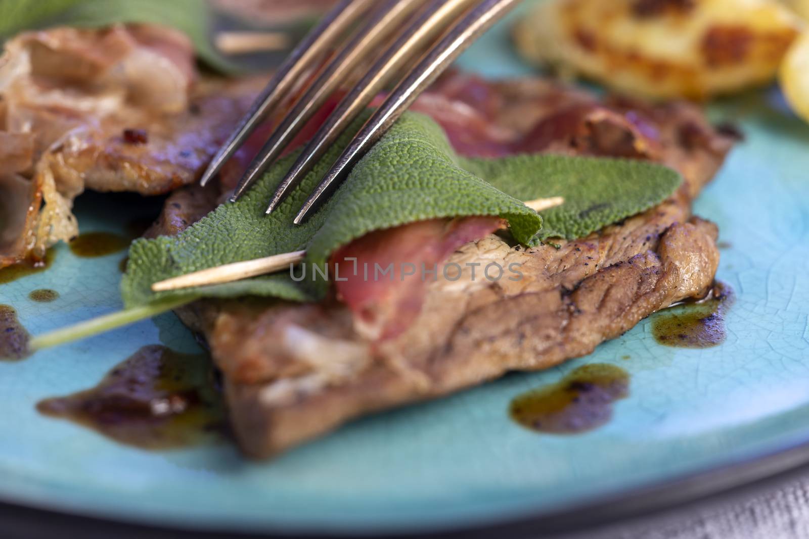saltimbocca alla romana veal meat