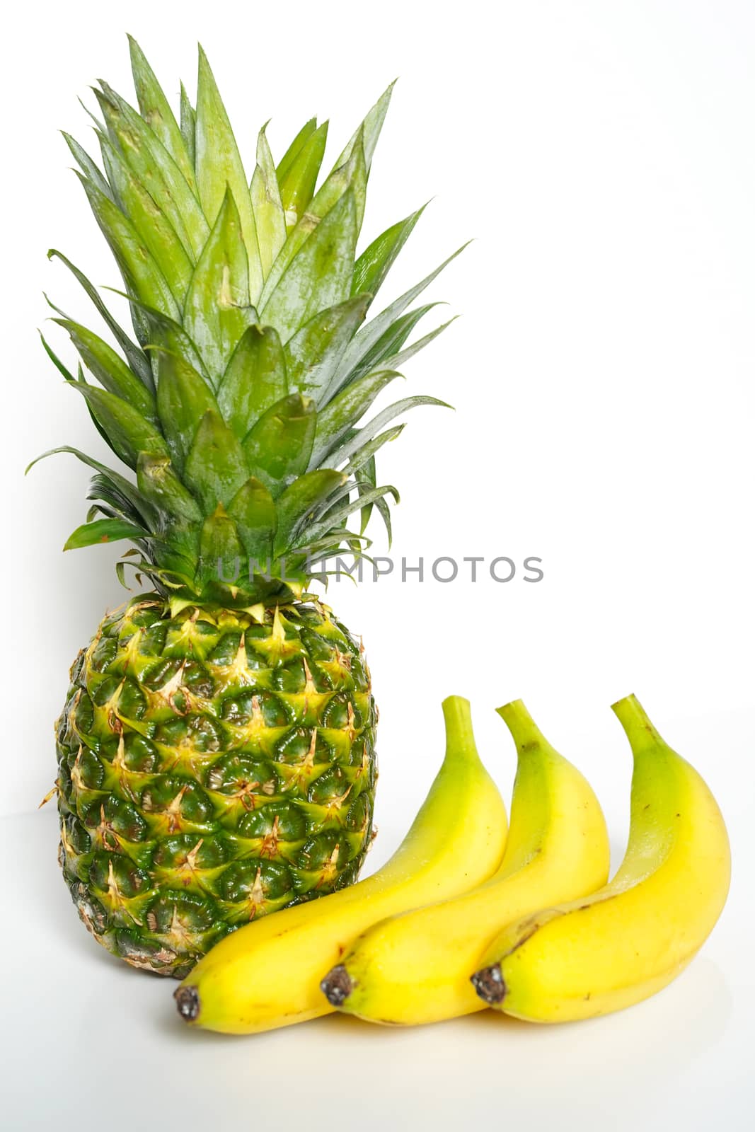 Pineapple and Bananas by samULvisuals