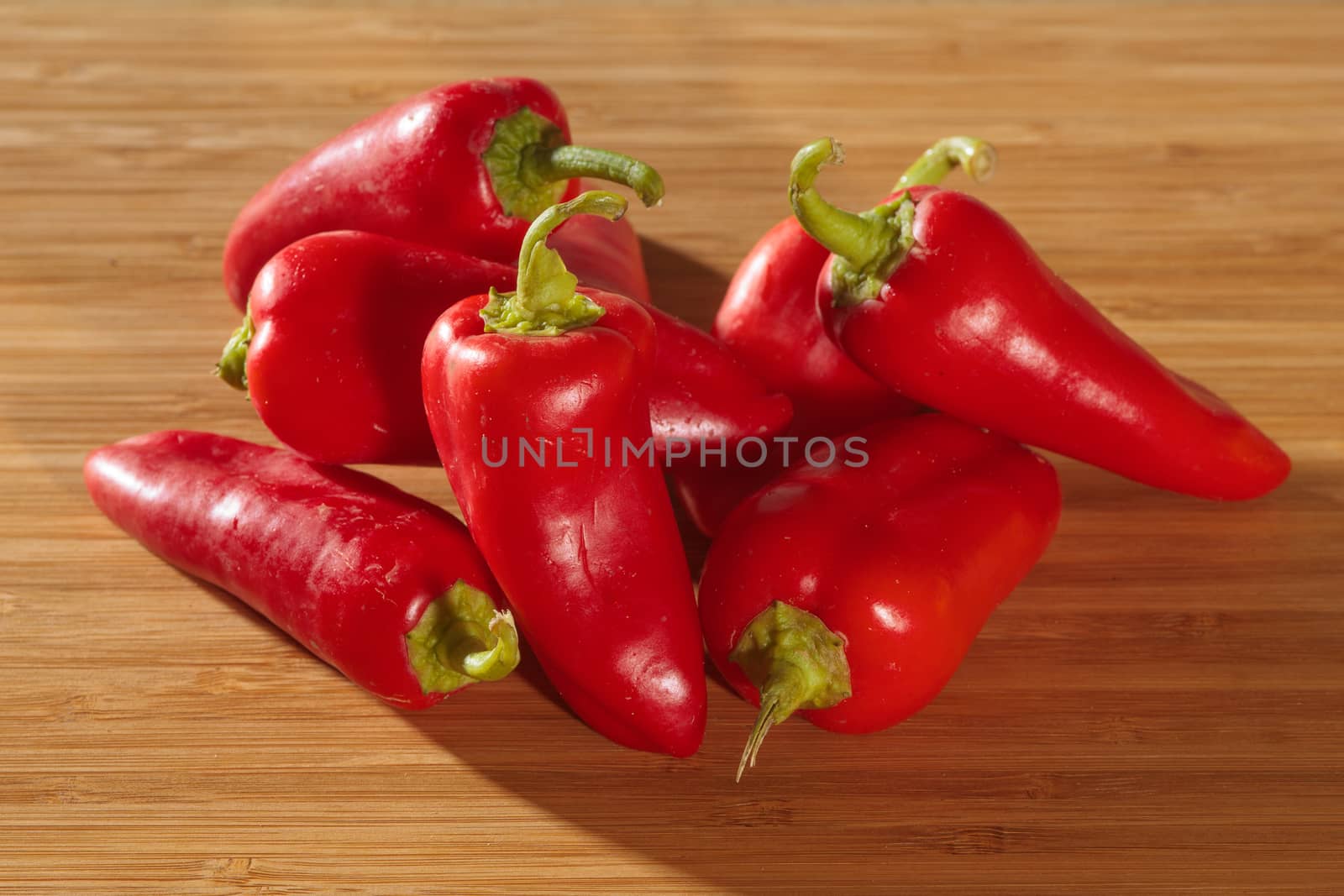 Small red peppers by RnDmS